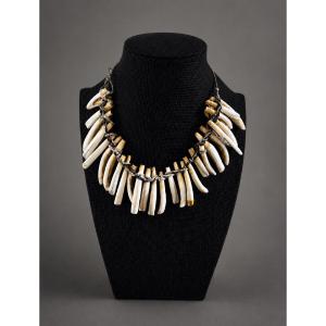 COLLIER EN DENTS DE CHIEN