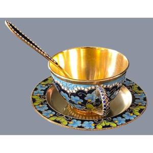 Pair Of Leningrad Coffee Cups Made Of Solid Silver With A Vermeil Finish And Cloisonné Enamel