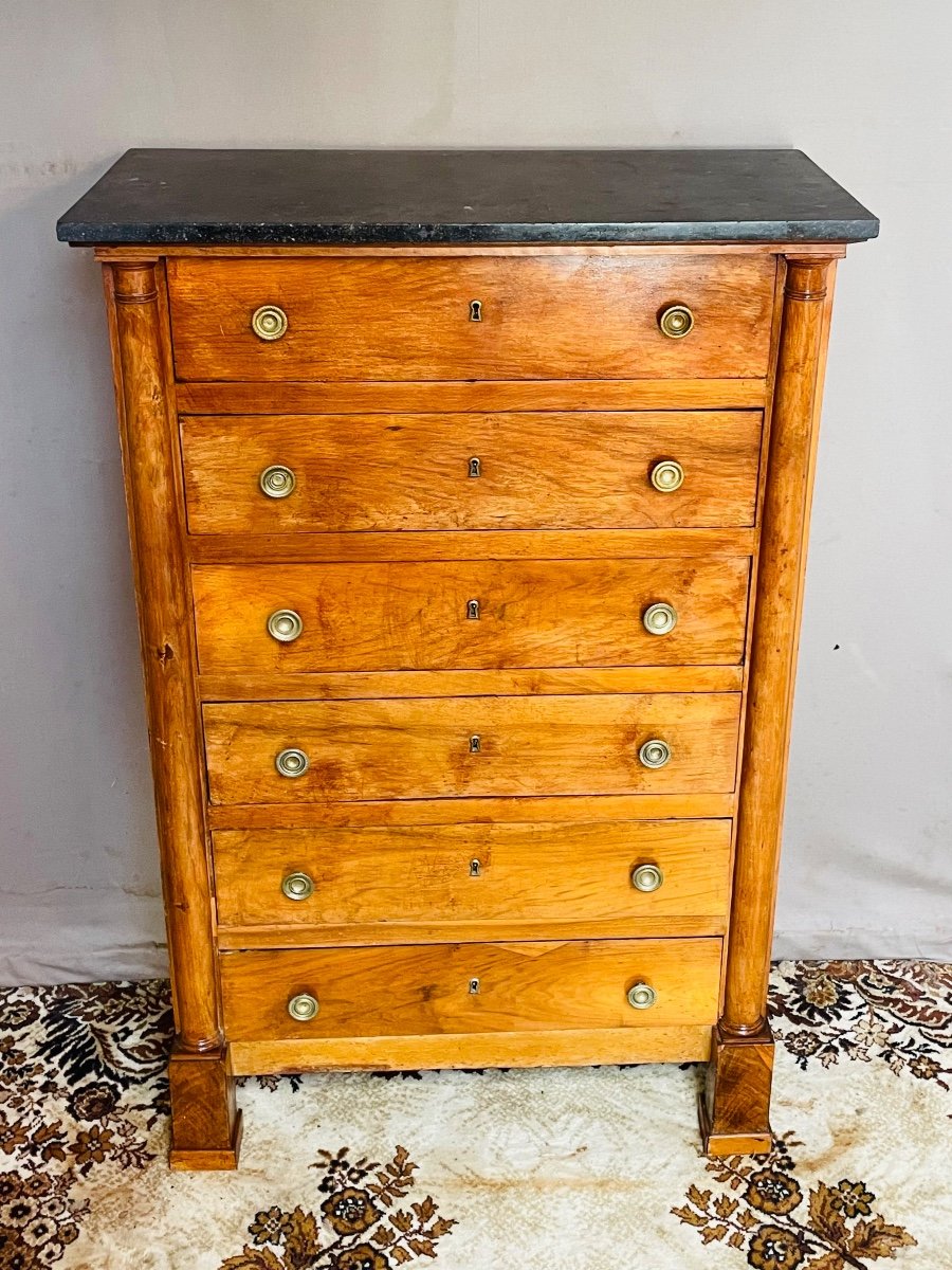 Chiffonnier en noyer d’époque empire 