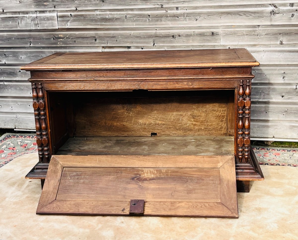 Large Oak Chest From The 18th Century-photo-2
