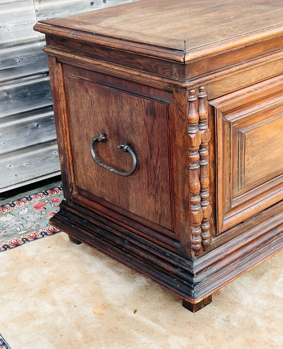 Large Oak Chest From The 18th Century-photo-4