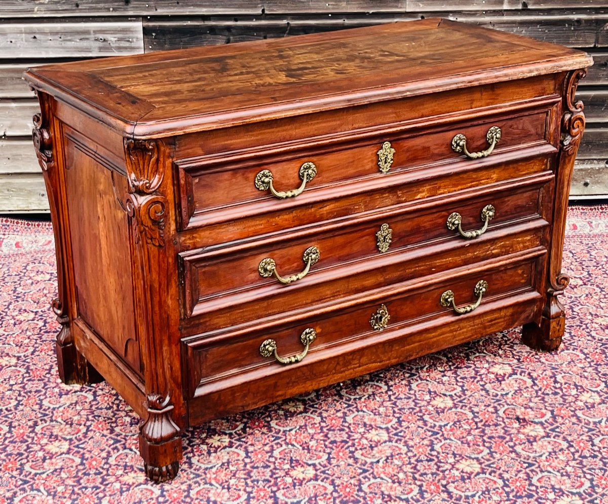 Rare Commode en noyer d’époque louis XIV 