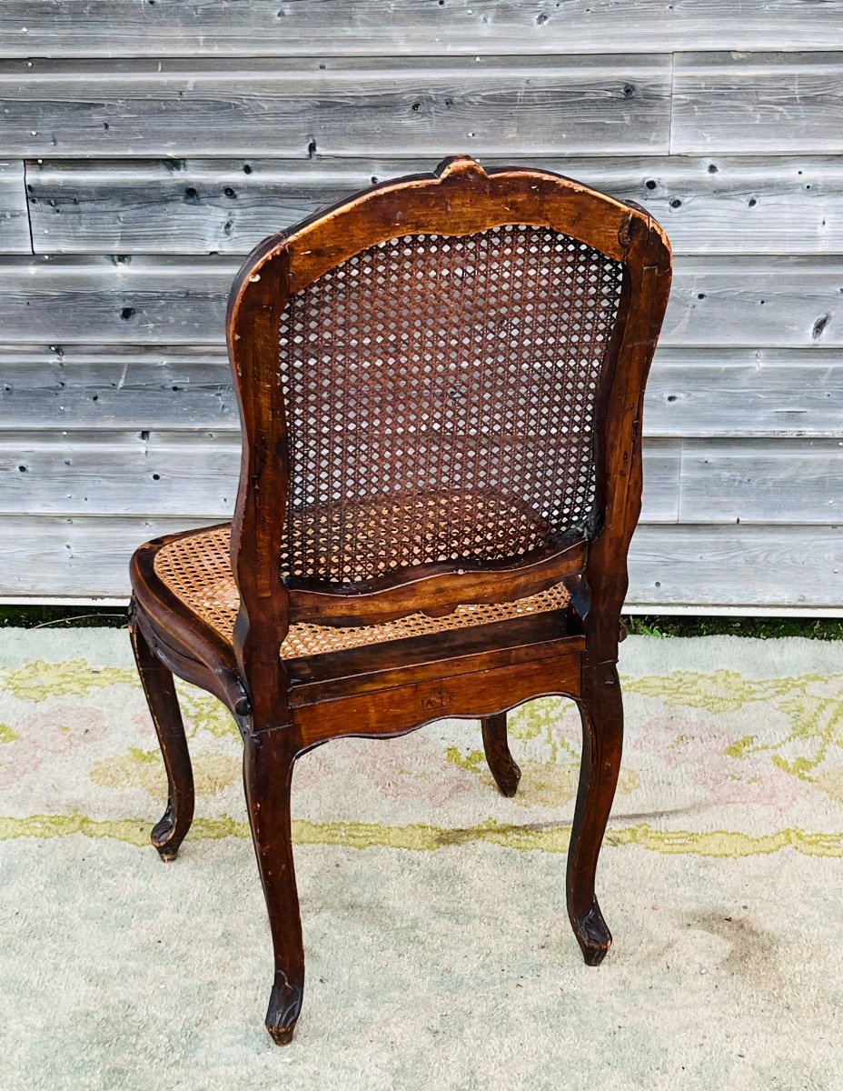Chaise en noyer estampillé d’époque louis XV -photo-1