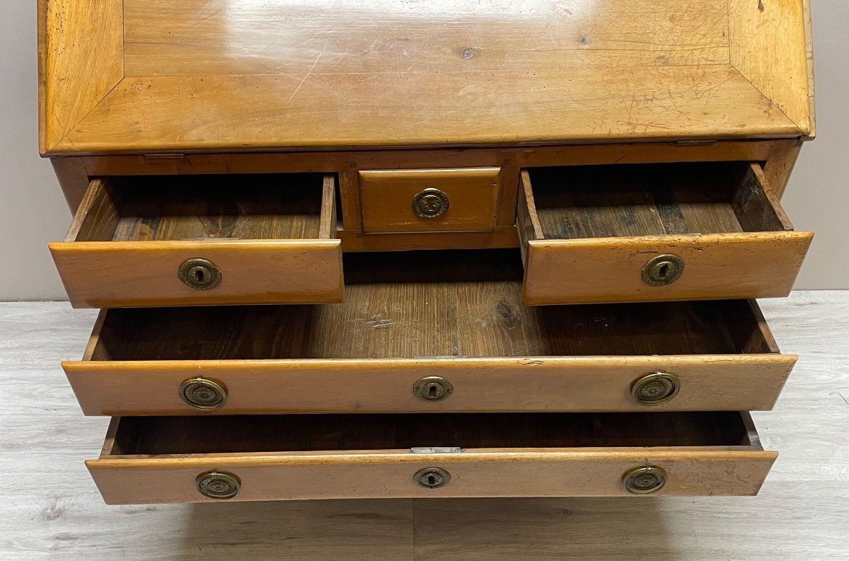 Louis XV Period Walnut Sloping Desk-photo-1