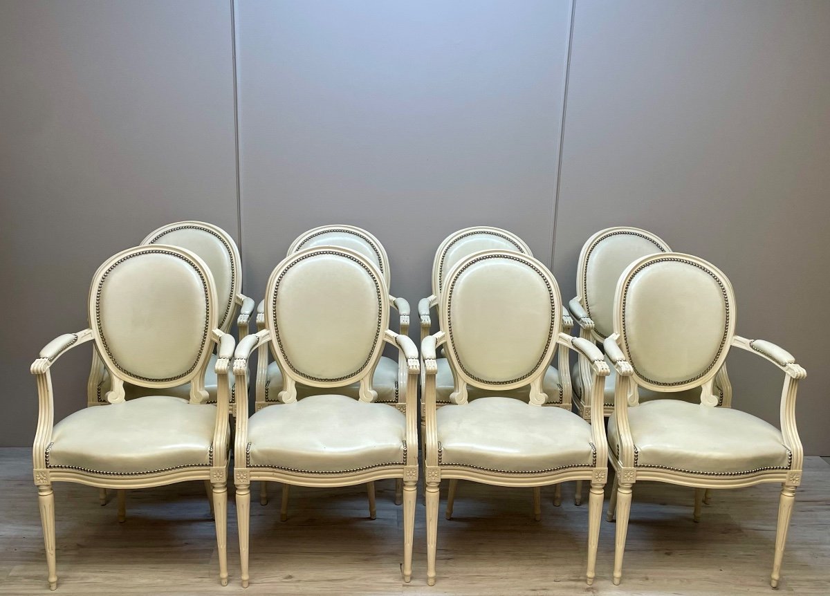 Rare Suite Of Eight Louis XVI Armchairs With White Lacquered Medallions -photo-2