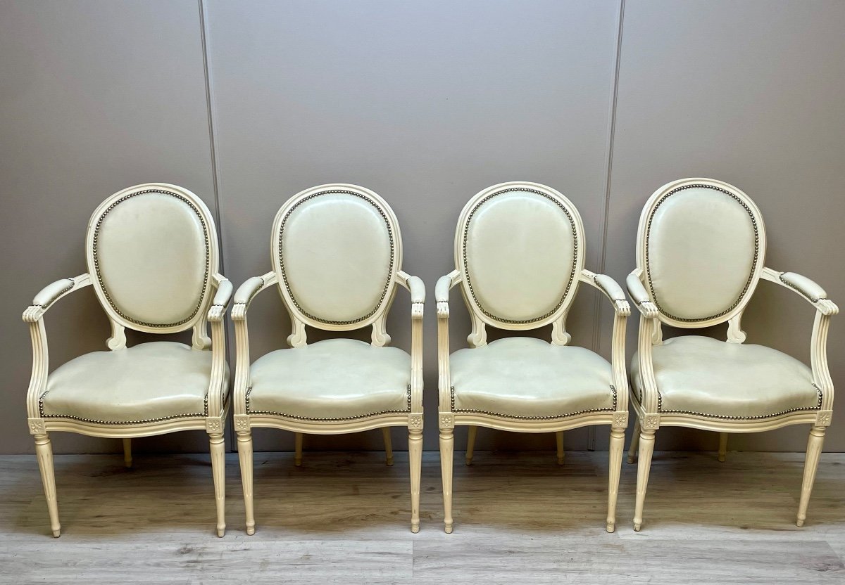 Rare Suite Of Eight Louis XVI Armchairs With White Lacquered Medallions -photo-2