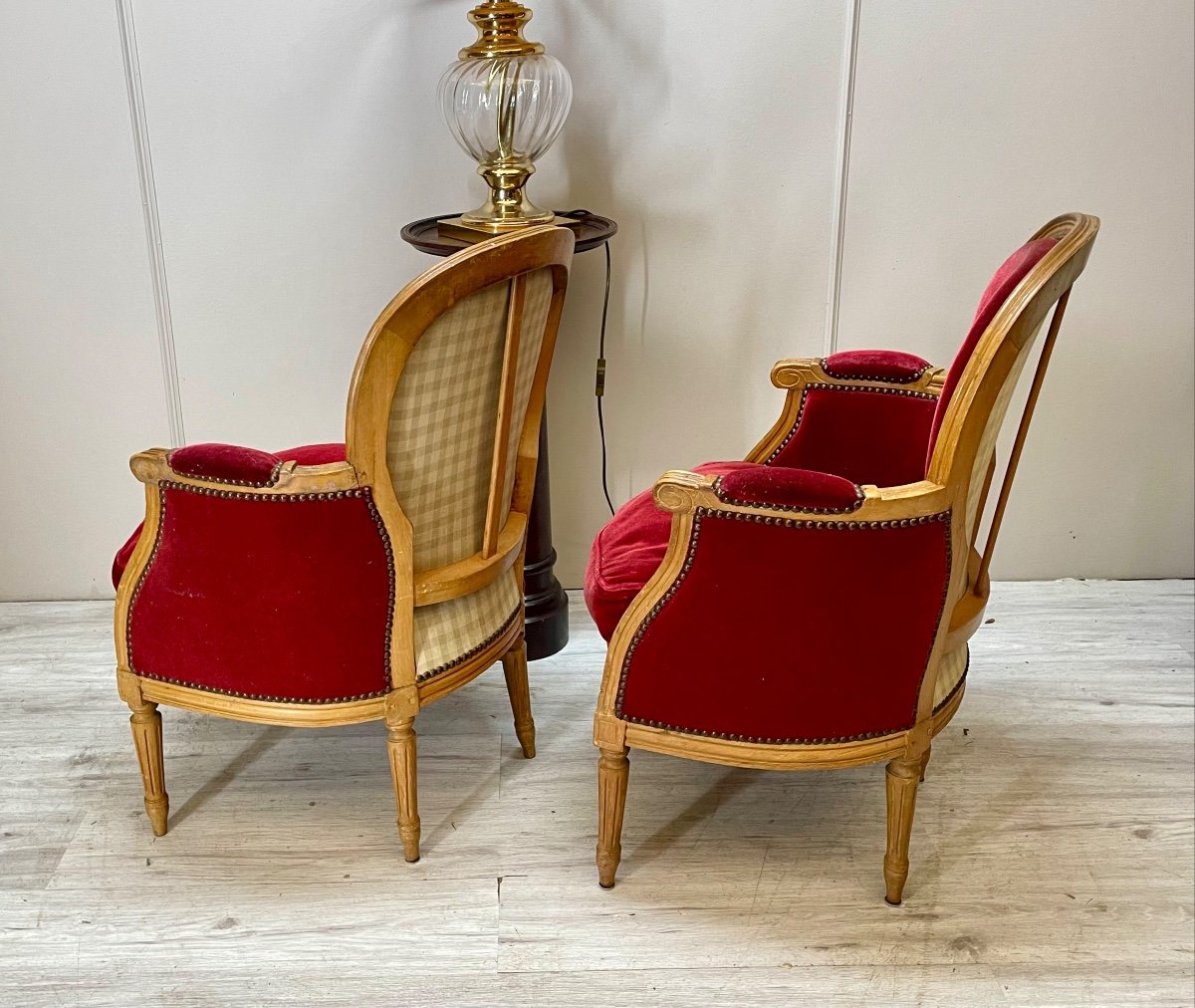 Pair Of Louis XVI Shepherdesses In Beech From The 19th Century -photo-3