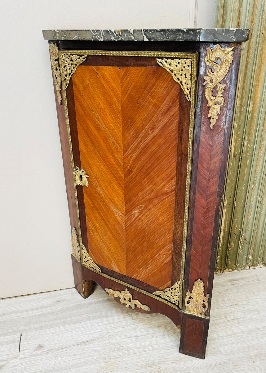 Pair Of Louis XVI Period Marquetry Corner Cabinets -photo-3