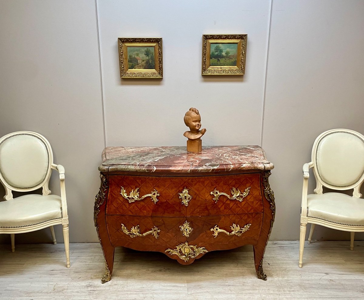 imposante commode galbée Louis XV estampillée fleurs de lys -photo-2