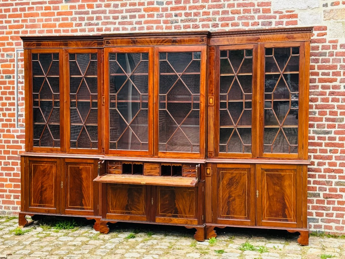 Large Mahogany Bookcase Forming A 19th Century Secretary 