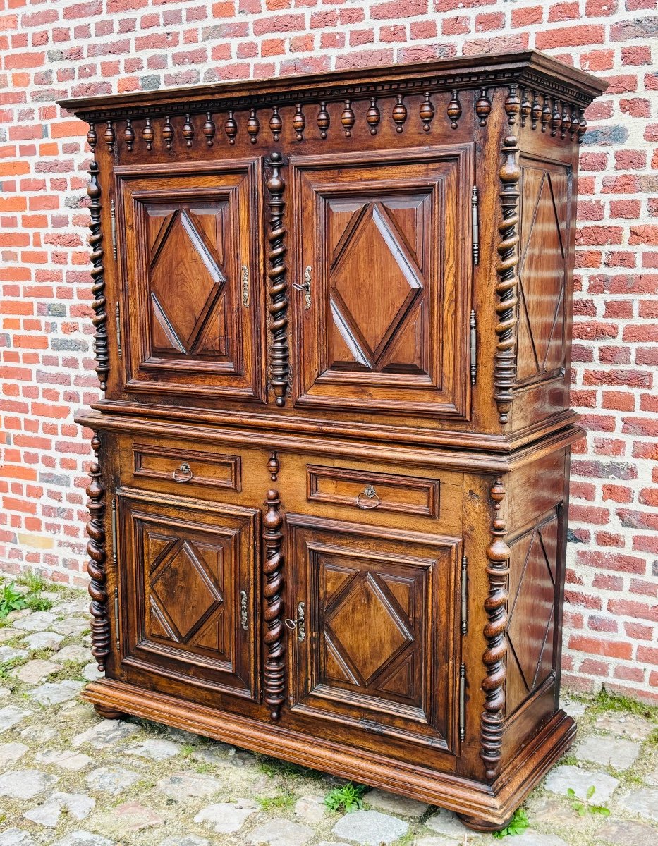 Louis XIII Cabinet Buffet In Walnut From The 17th Century-photo-2