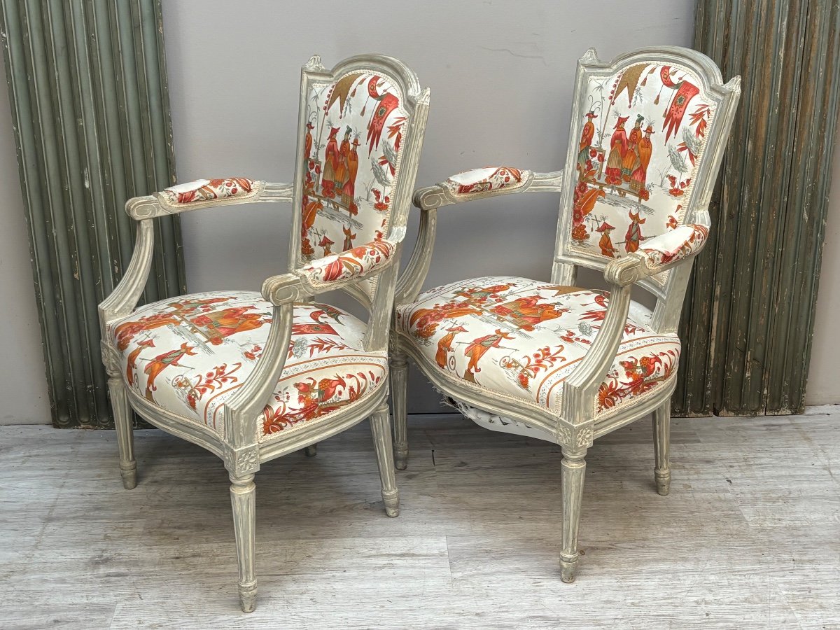 paire de fauteuils Louis XVI en bois laqué -photo-2