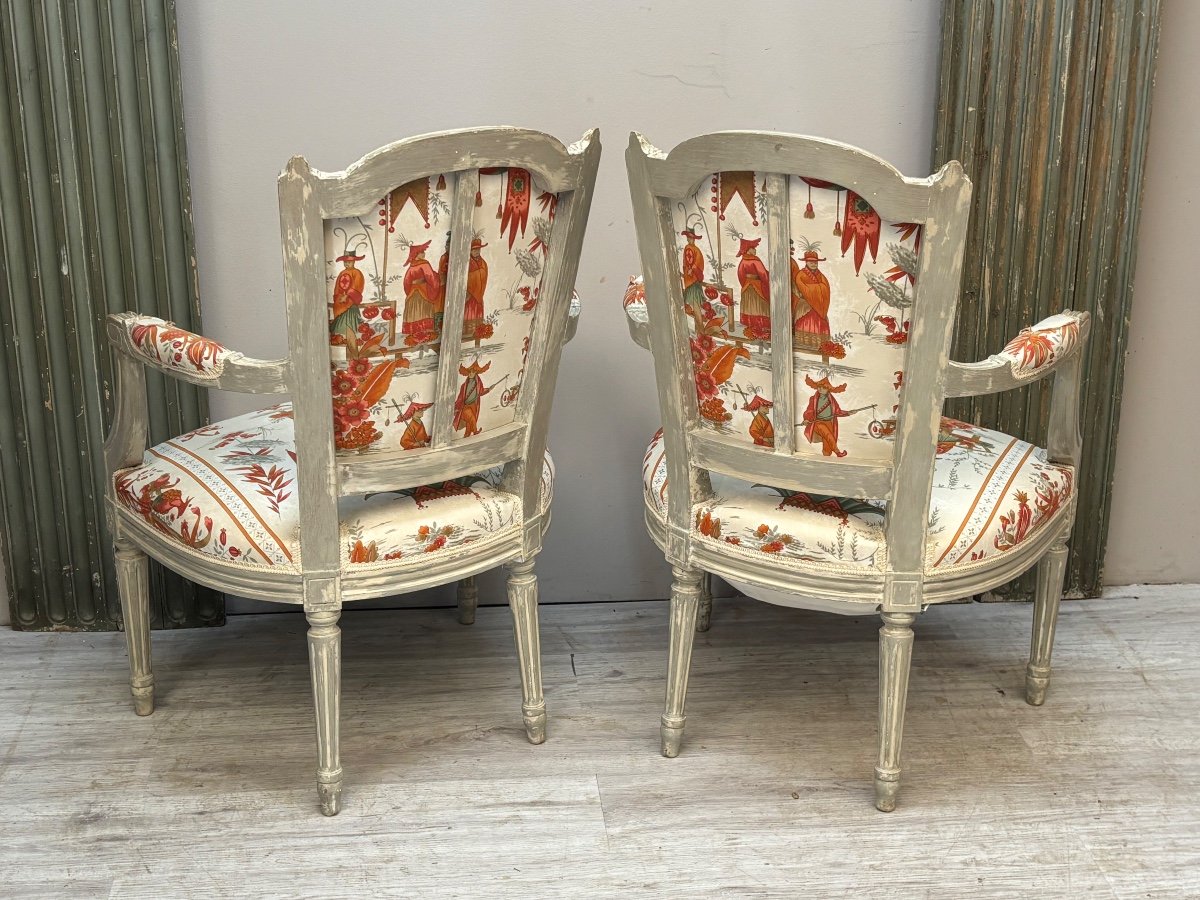 paire de fauteuils Louis XVI en bois laqué -photo-4