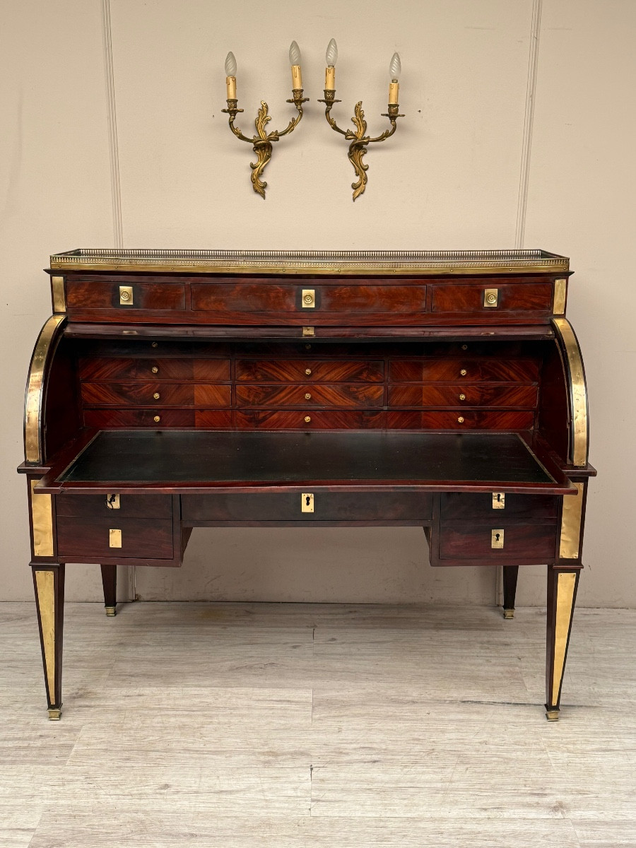 Louis XVI Period Mahogany Cylinder Desk -photo-8