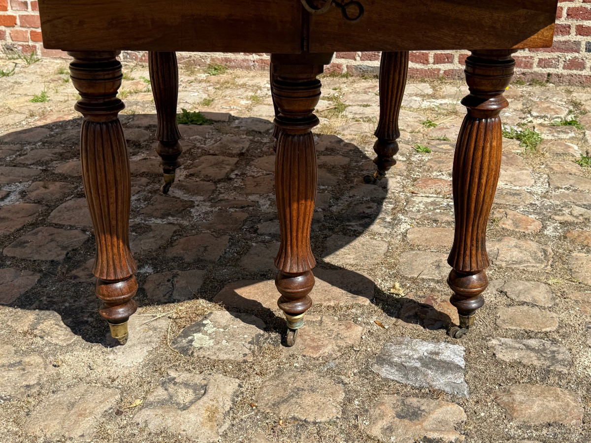 Large 19th Century Mahogany Dining Room Table -photo-1