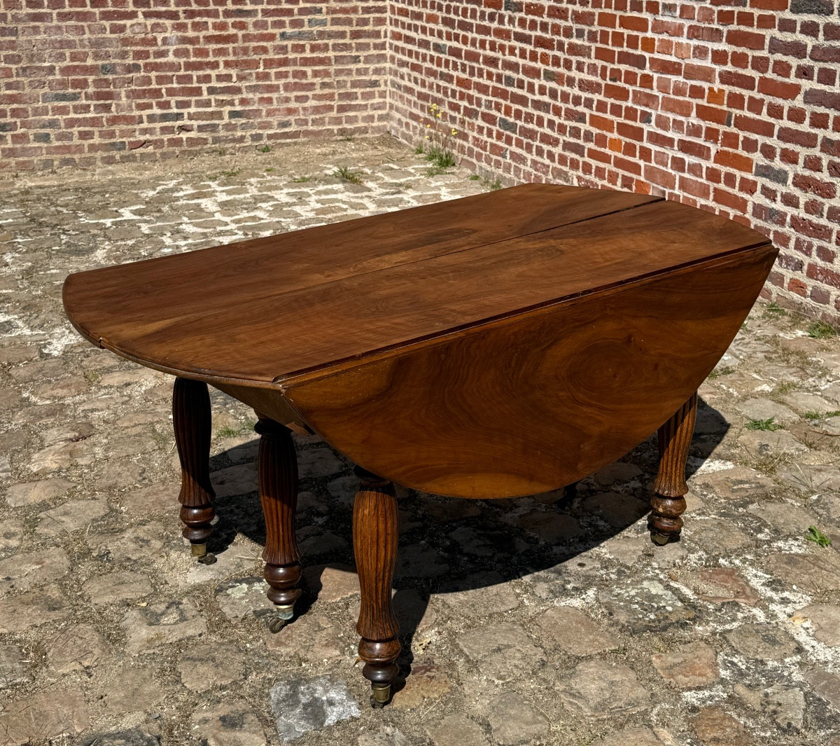 Large 19th Century Mahogany Dining Room Table -photo-3