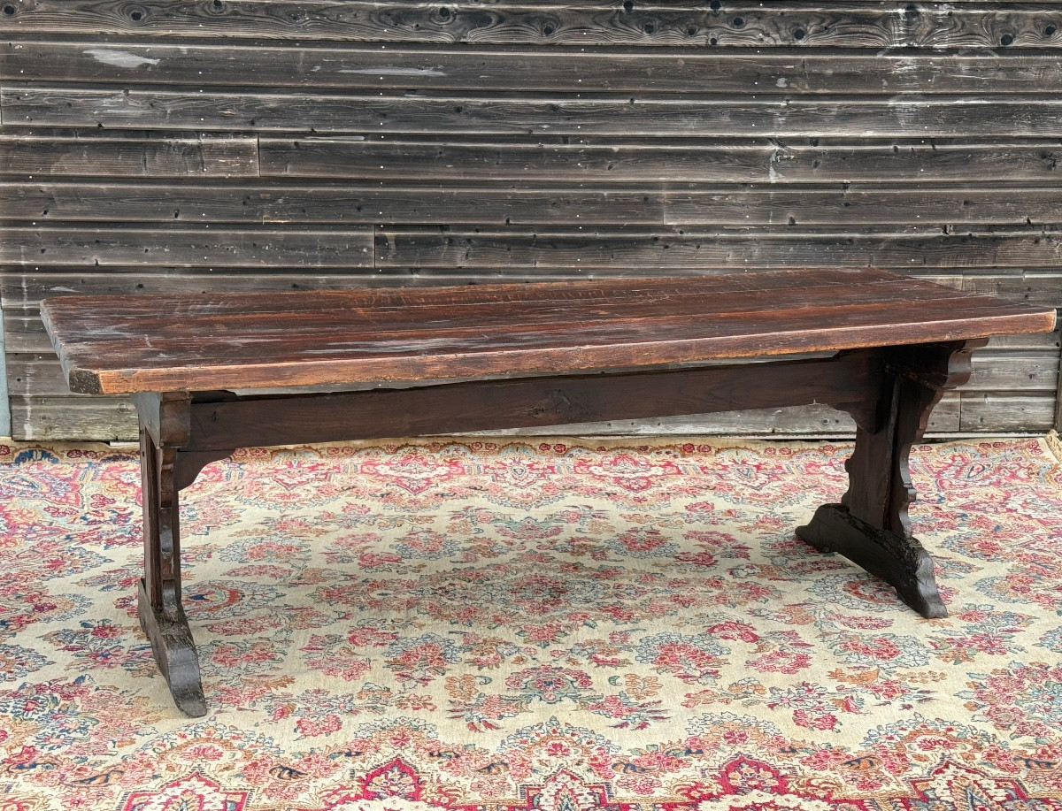 Renaissance Walnut Table From The 17th Century -photo-1