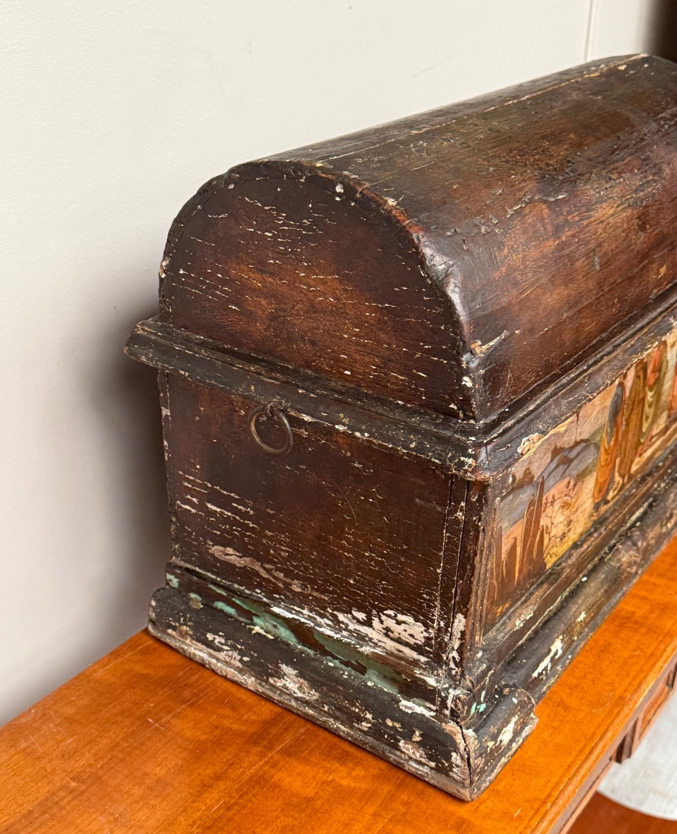Carved Wooden Box In The Renaissance Style From The 18th Century -photo-3