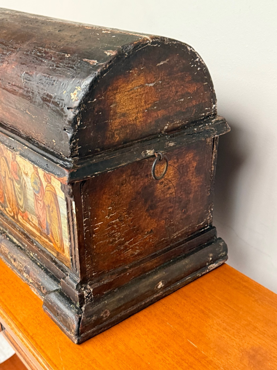 Carved Wooden Box In The Renaissance Style From The 18th Century -photo-4