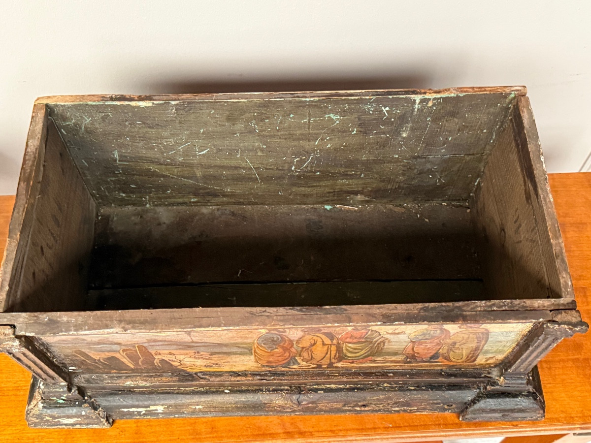 Carved Wooden Box In The Renaissance Style From The 18th Century -photo-3