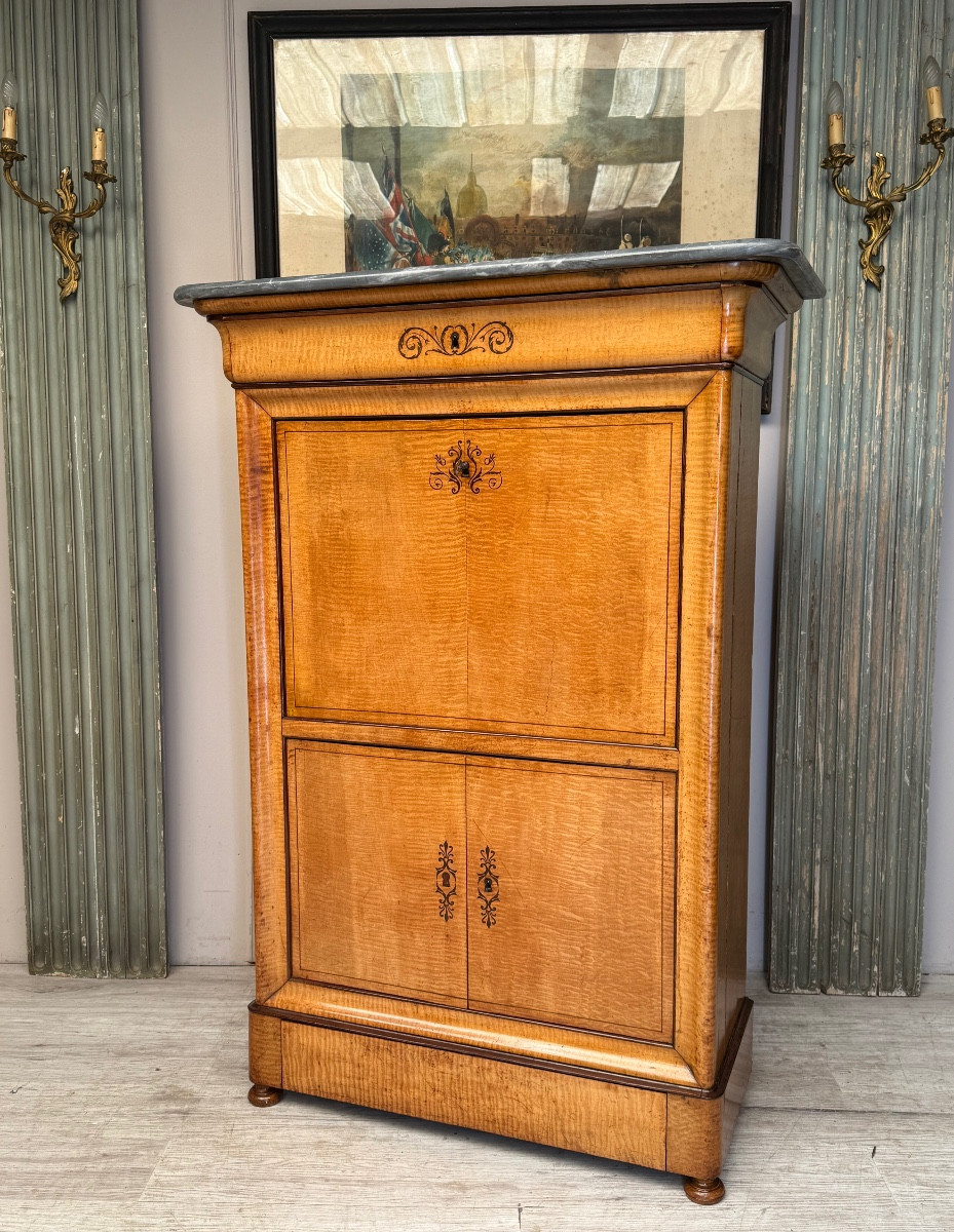 Secrétaire en loupe d’orme d’époque Charles X