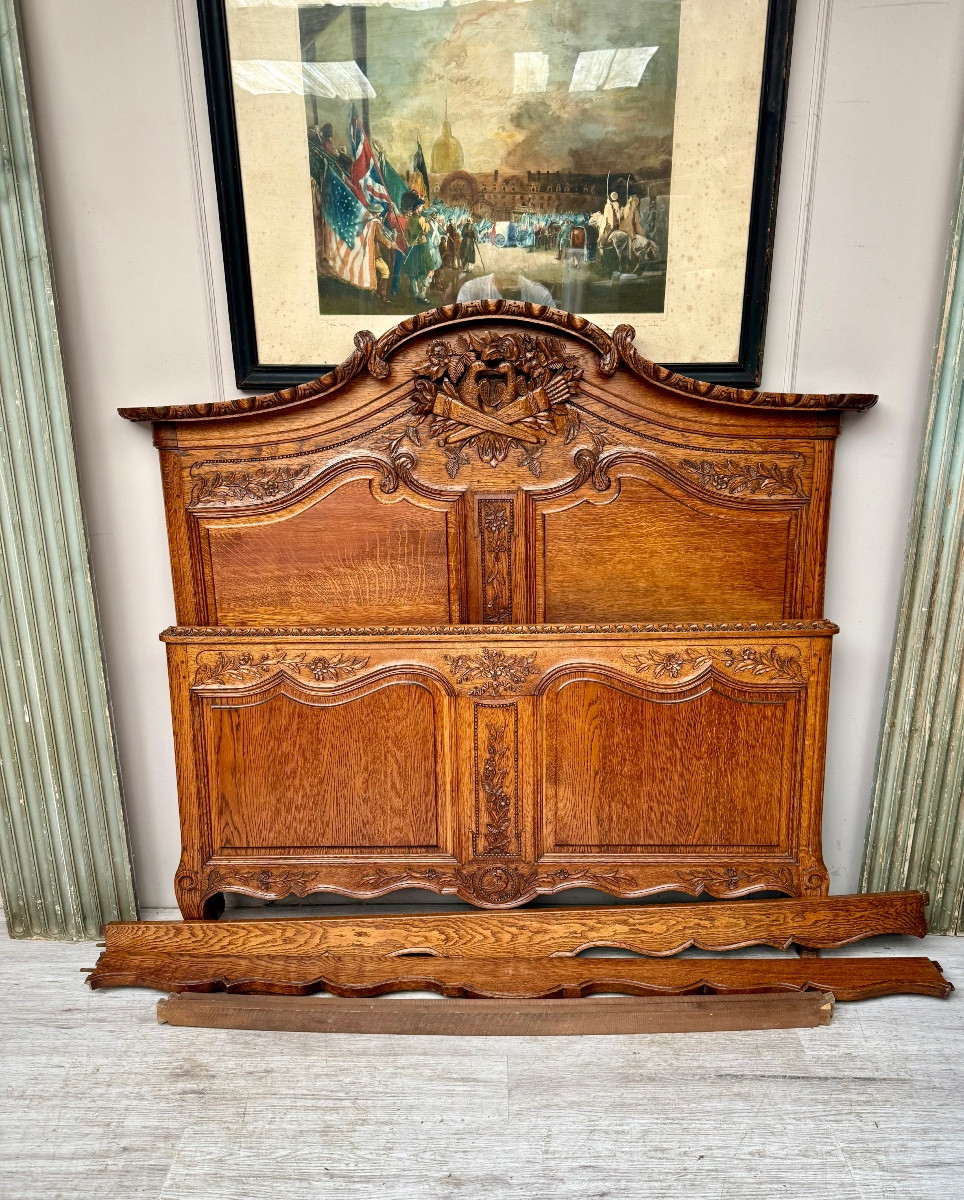 Louis XV Style Norman Wedding Bed In Solid Oak With Dove Decoration -photo-4