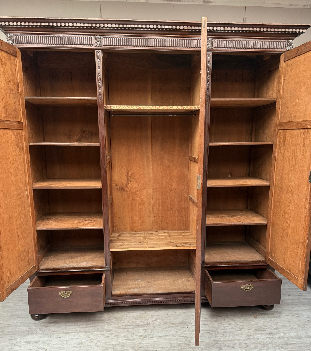 Large 19th Century Mahogany Wardrobe -photo-4