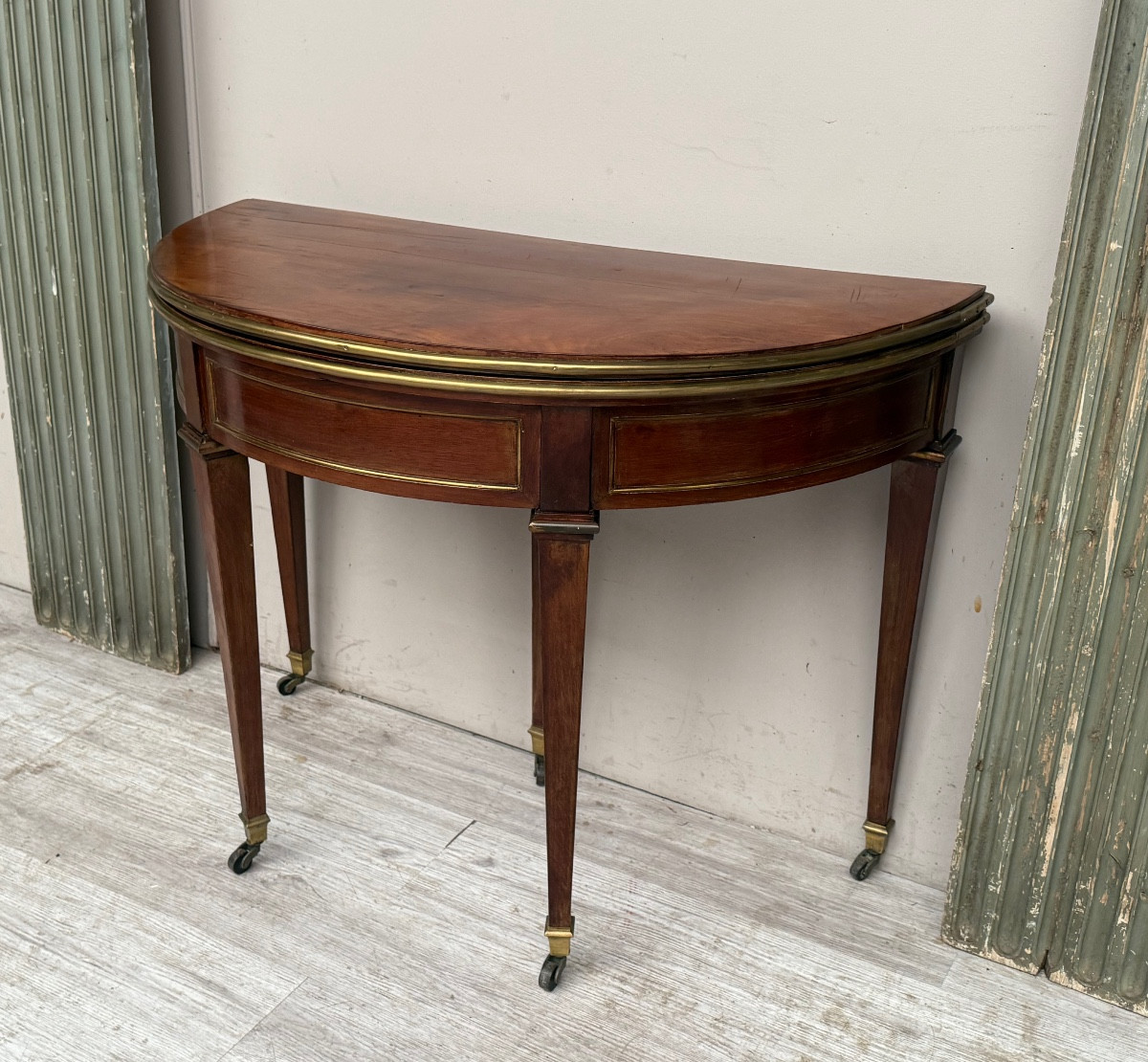 Table demi lune en acajou d’époque Louis XVI-photo-2