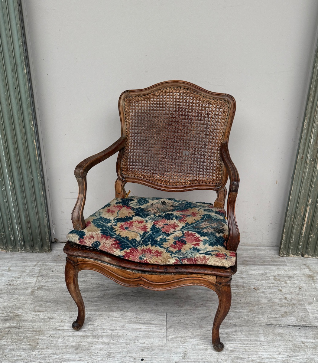 Fauteuil canné en noyer  d’époque Louis XV -photo-2