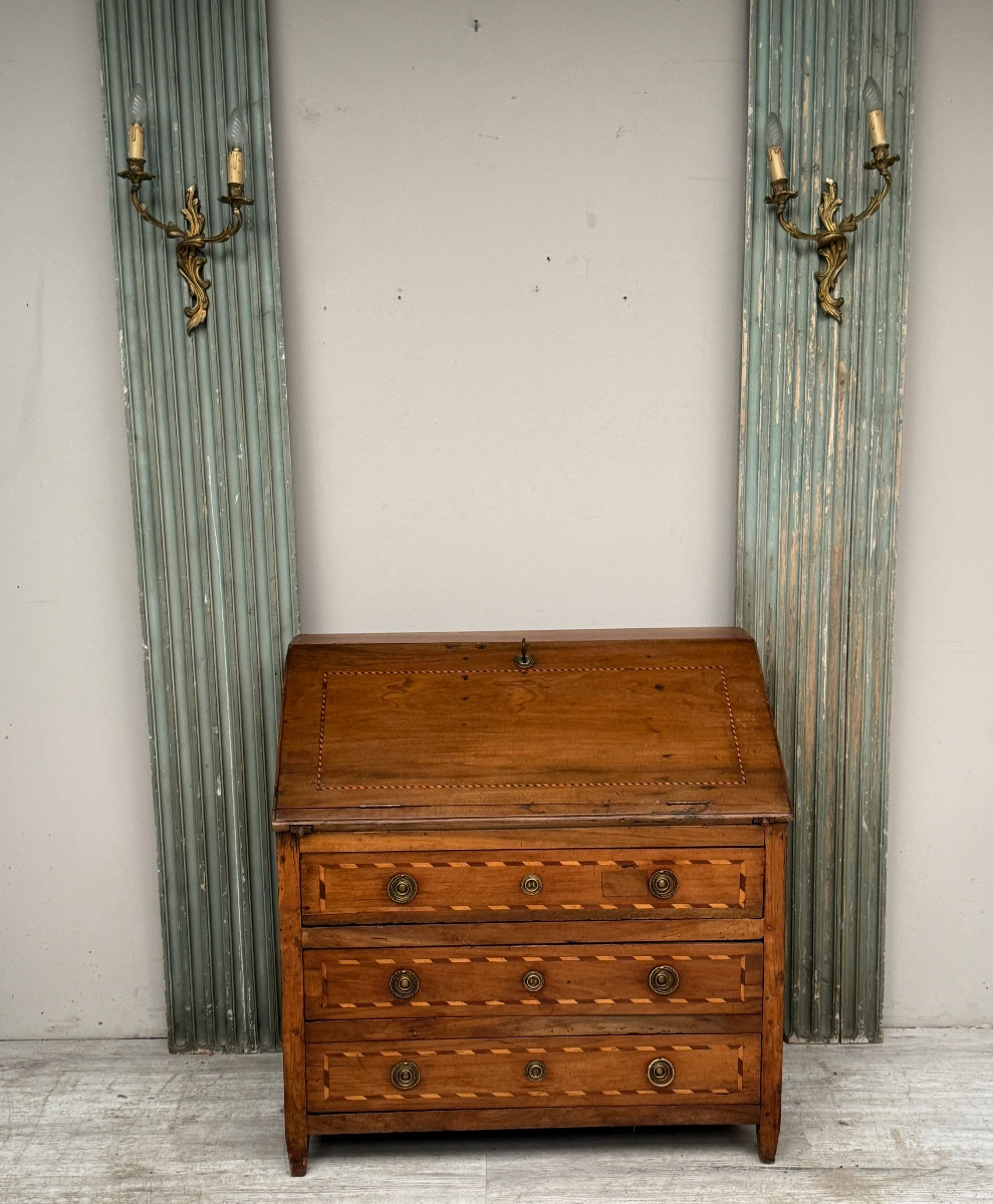 Louis XVI Period Walnut Sloping Desk -photo-2