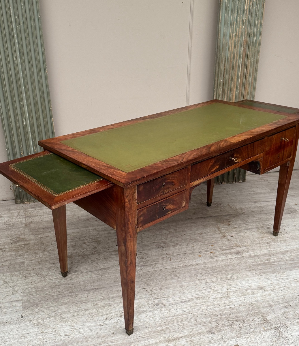 Louis XVI Mahogany Desk With Drawers, 19th Century 