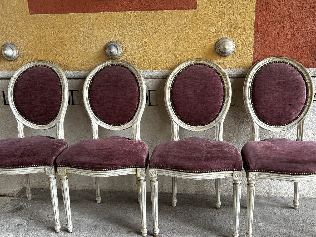 Set Of Four Louis XVI Style Lacquered Wood Chairs With Medallions -photo-4