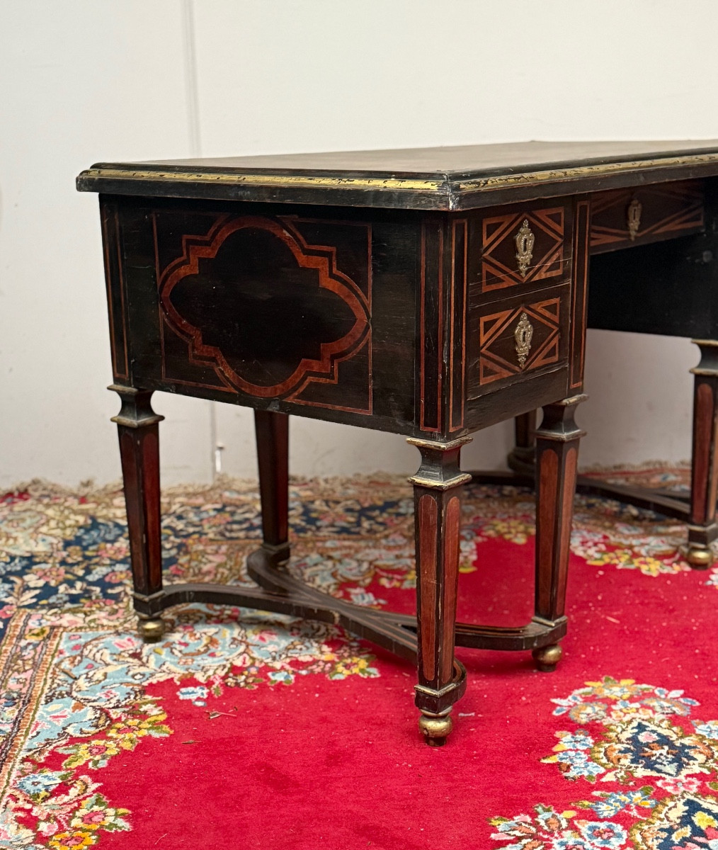 Mazarin Desk With Black Background Decoration From The Louis XIV Period -photo-4