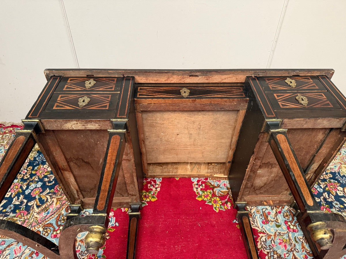 Mazarin Desk With Black Background Decoration From The Louis XIV Period -photo-1