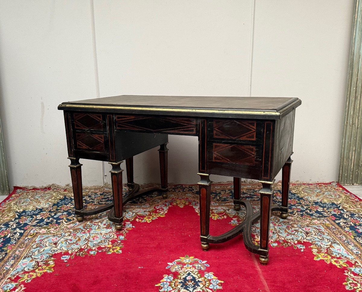 Mazarin Desk With Black Background Decoration From The Louis XIV Period -photo-3