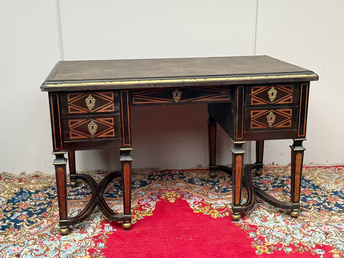 Mazarin Desk With Black Background Decoration From The Louis XIV Period 