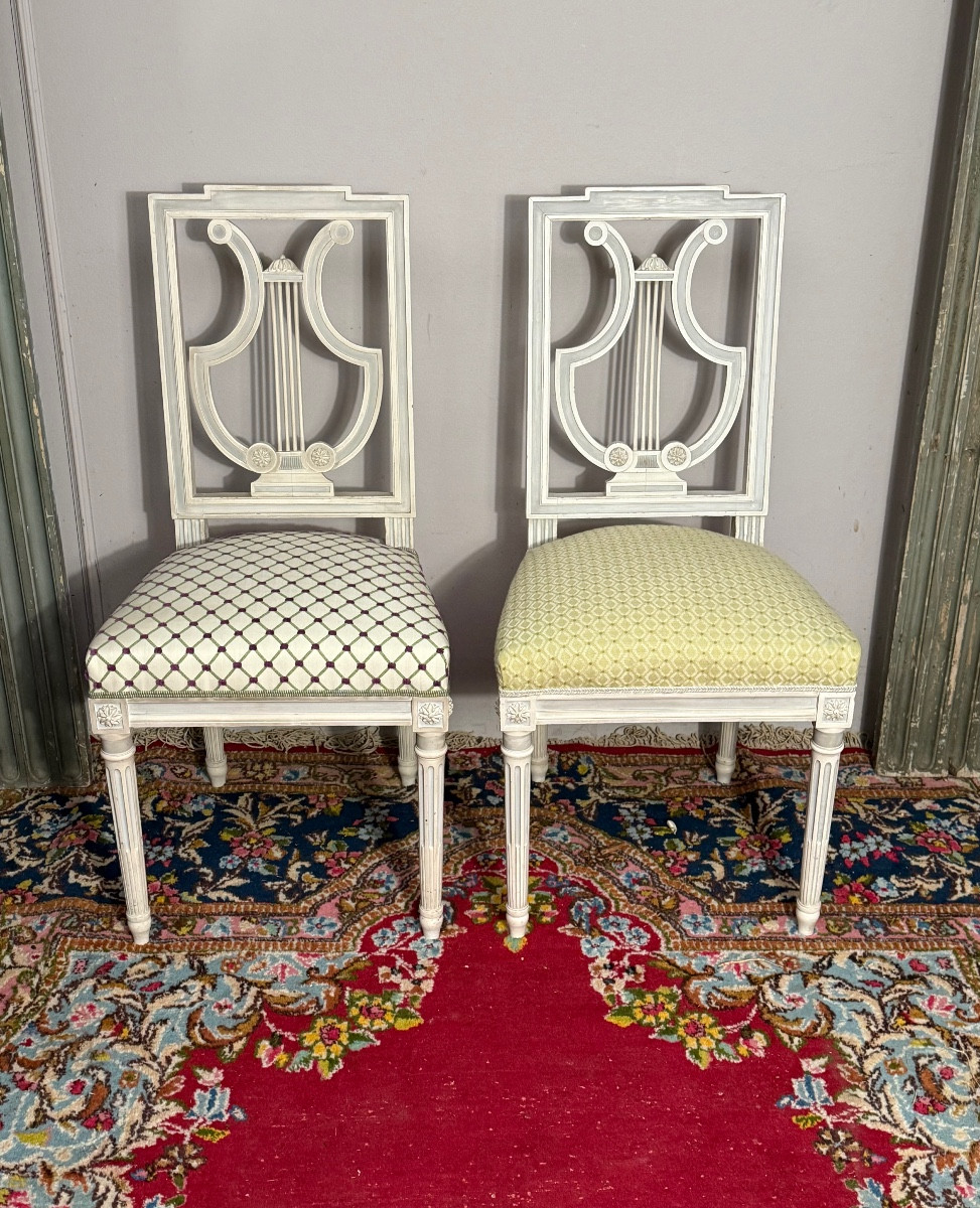 Paire de chaises de style Louis XVI  dossier lyre-photo-2
