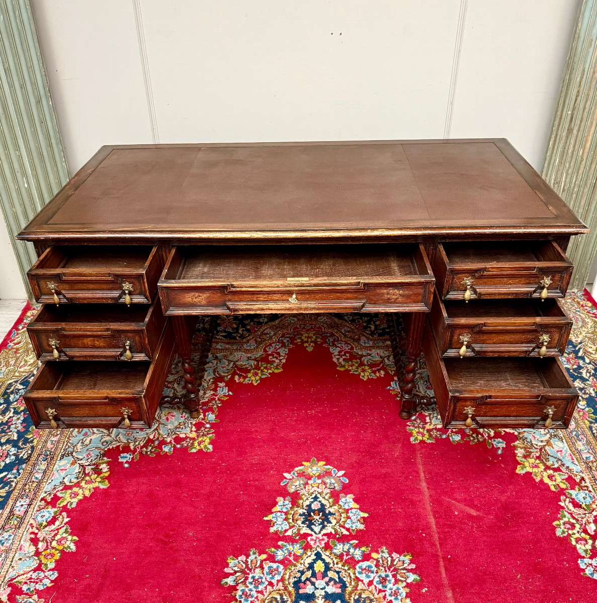 Bureau mazarin de style Louis XIII. 19 ème siècle en chêne -photo-4
