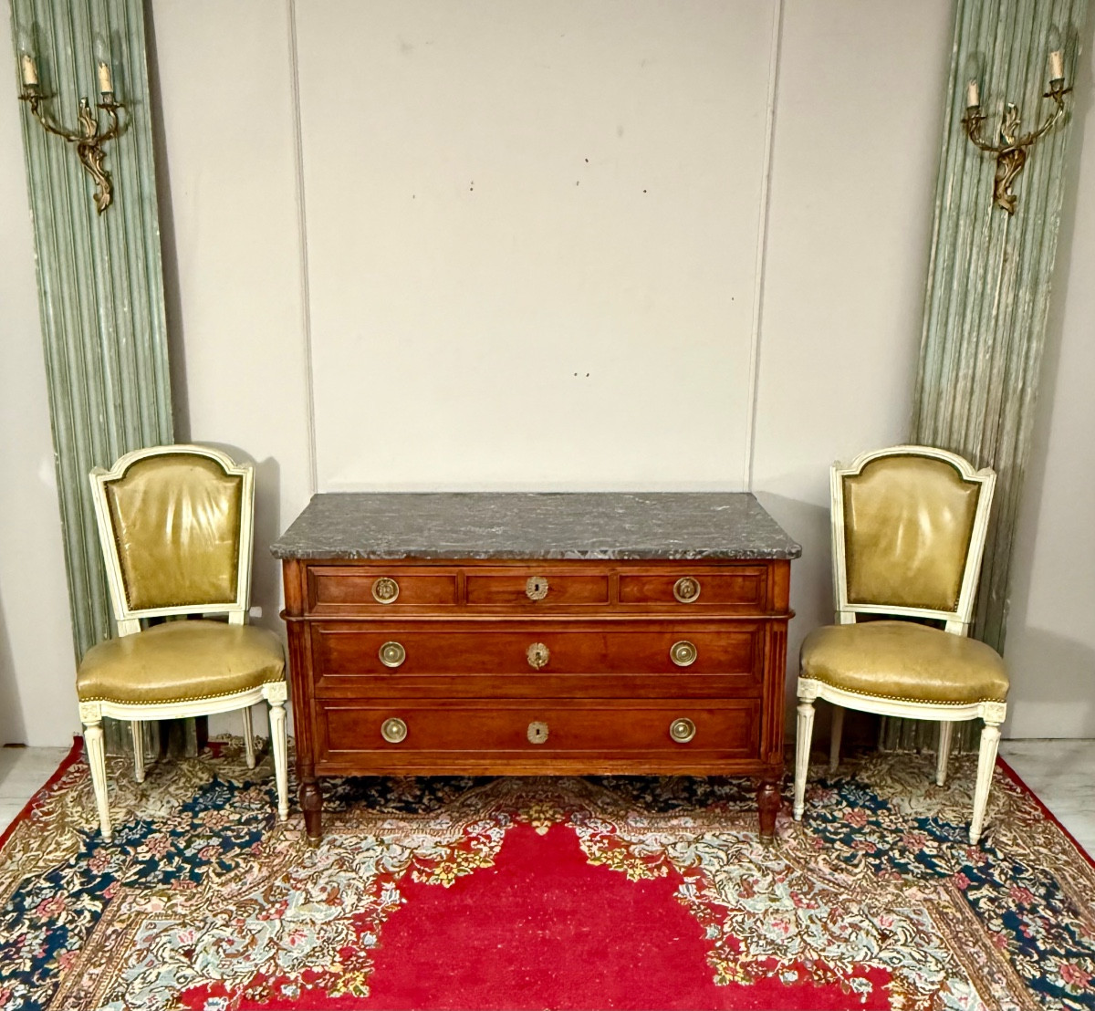 Commode Louis XVI en acajou 18 ème siècle 