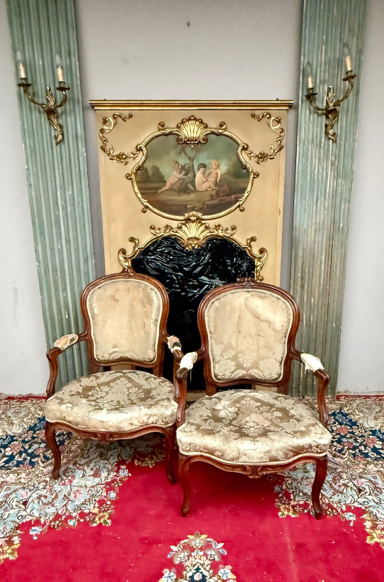 Paire de fauteuils en noyer d’époque Louis XV -photo-3