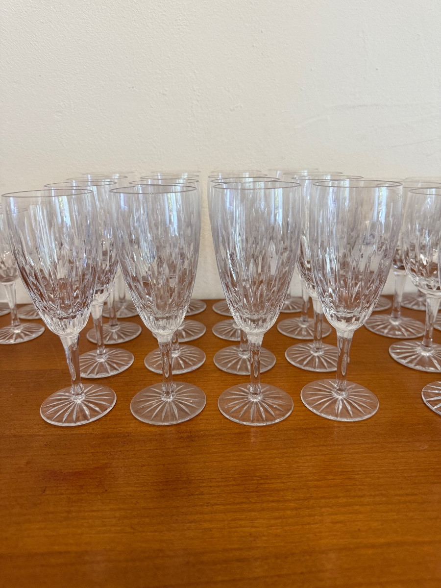 Suite de 43 verres en cristal de la cristallerie royale de Bayel-photo-2