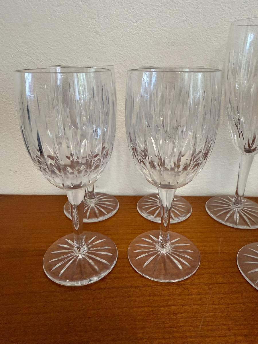 Suite de 43 verres en cristal de la cristallerie royale de Bayel-photo-4