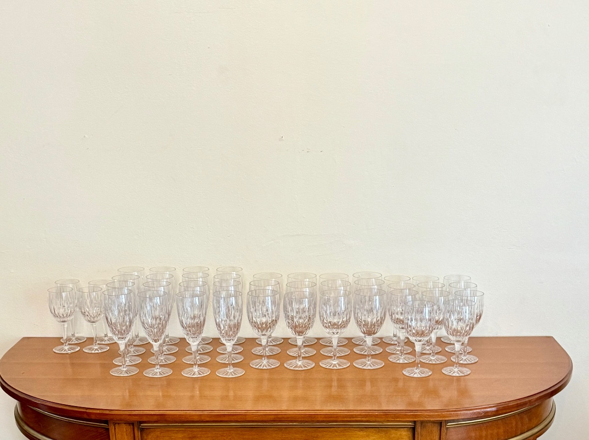 Suite de 43 verres en cristal de la cristallerie royale de Bayel-photo-4