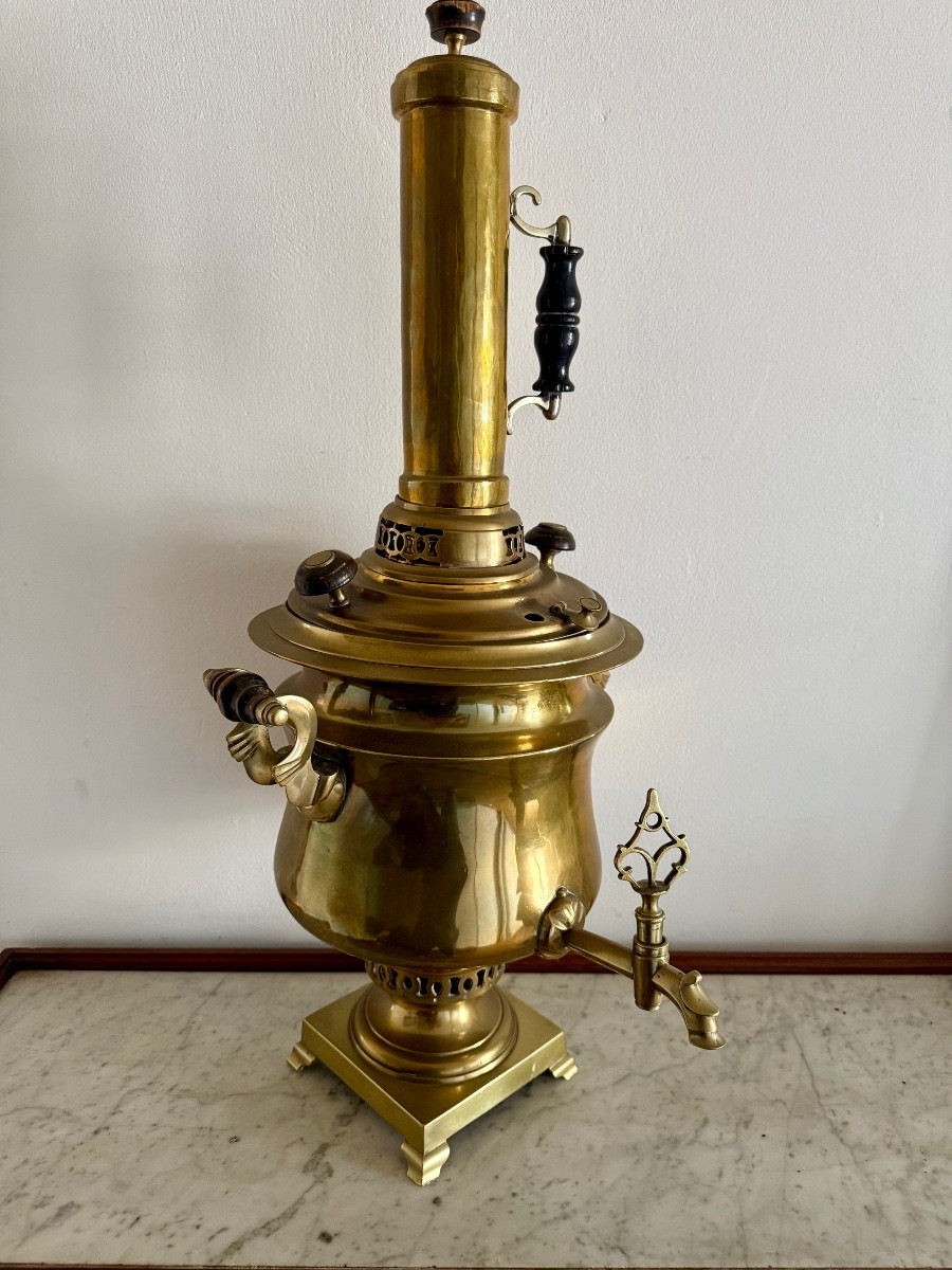 Samovar russe en laiton  XIX ème 