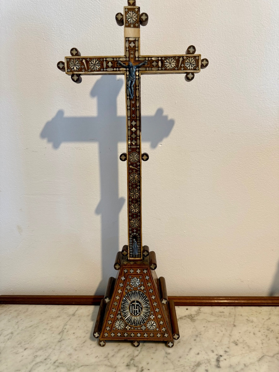 Crucifix In Olive Wood Inlaid With Mother-of-pearl-photo-1