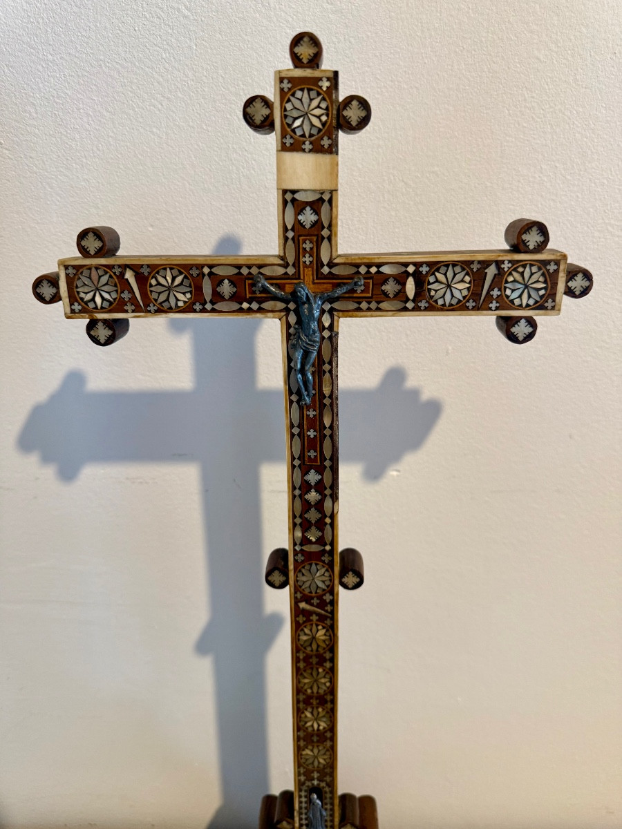 Crucifix In Olive Wood Inlaid With Mother-of-pearl-photo-2