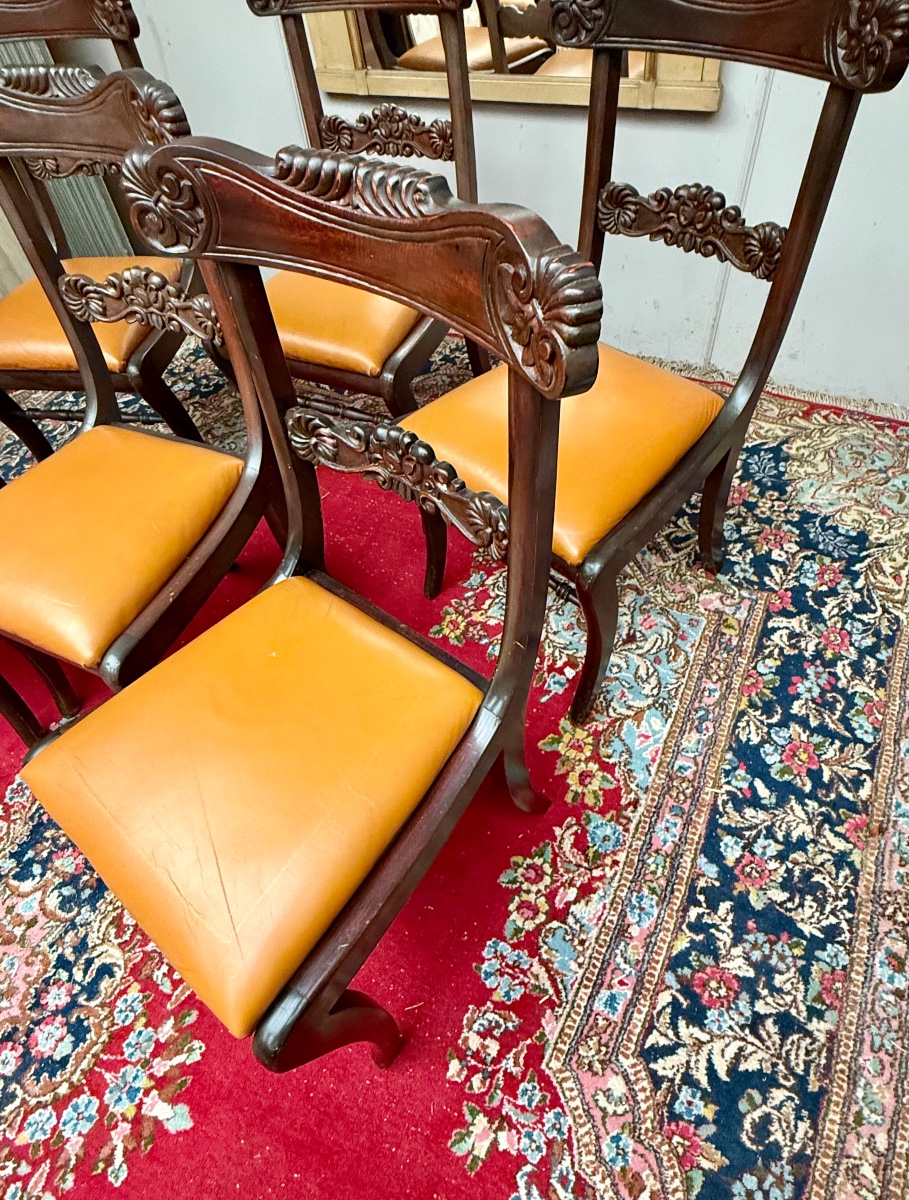 Suite de six chaises en acajou de style anglais -photo-3