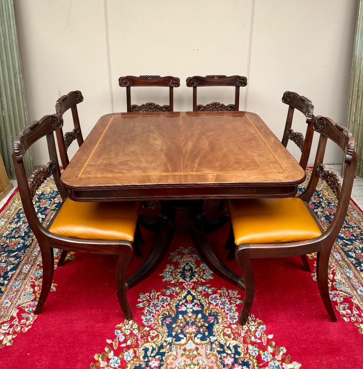 Suite de six chaises en acajou de style anglais -photo-4