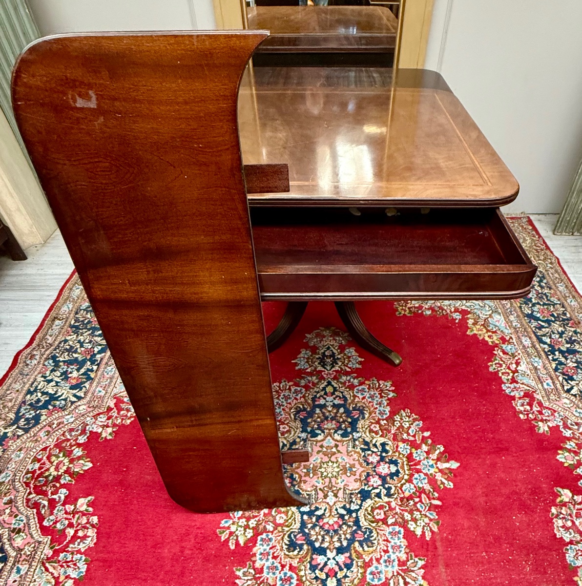 Mahogany Dining Table With Extensions, English Style-photo-2
