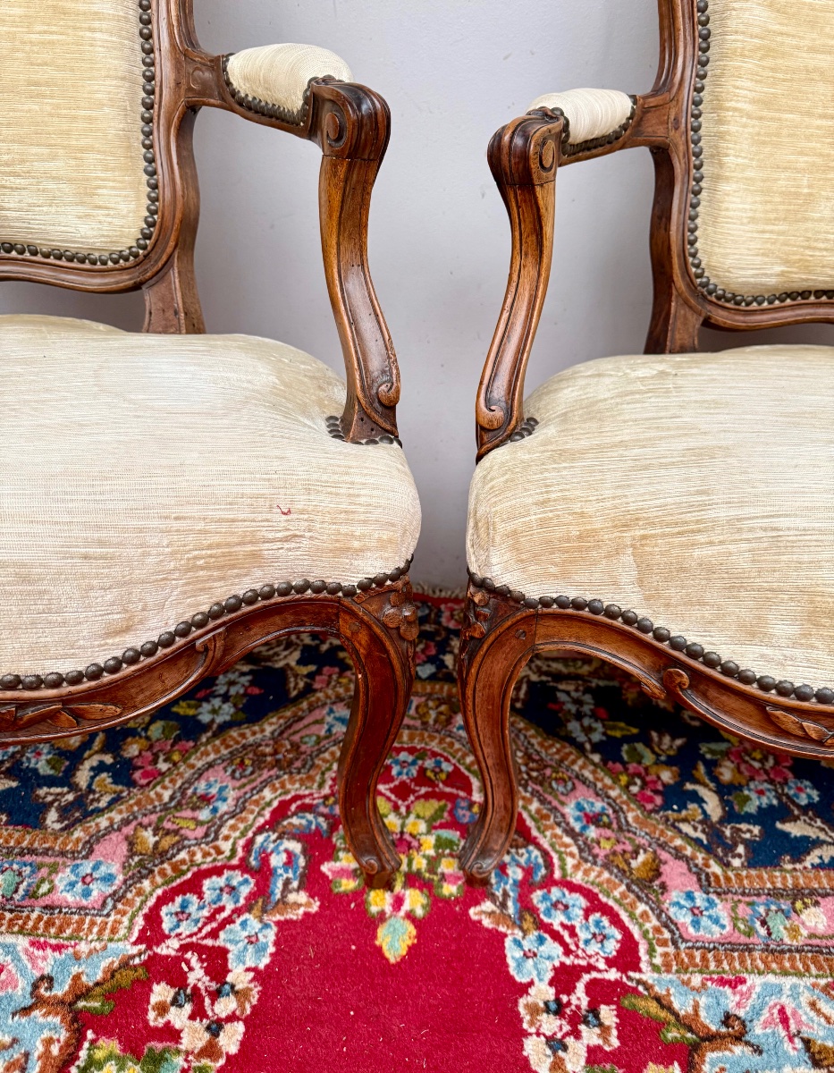 Suite de deux fauteuils cabriolet d’époque Louis XV -photo-2